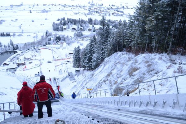 Chaux-Neuve, petit village, grand cirque blanc du combiné nordique