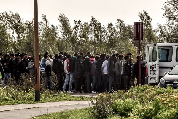 Une distribution de nourriture à Calais le 21 septembre 2017. (Illustration)