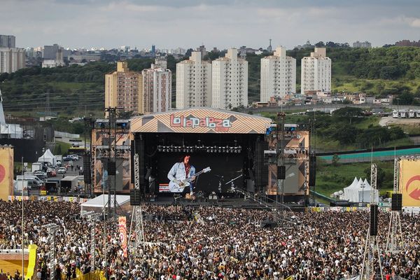 Lollapalooza, festival géant, est à Paris sur l'hippodrome de Longchamp