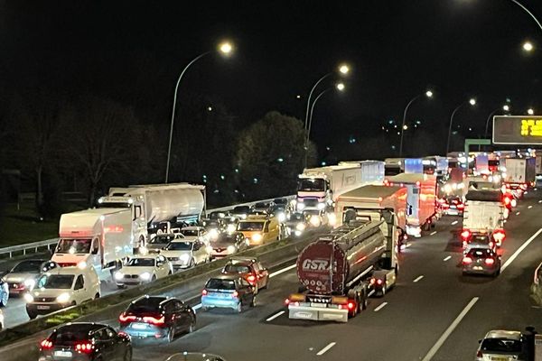 La circulation sur la rocade de Toulouse, mardi 16 janvier au soir, est fortement perturbée.