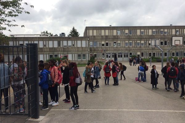 Le collège Guy Mareschal d'Amiens concerné par les fermetures - Juin 2018