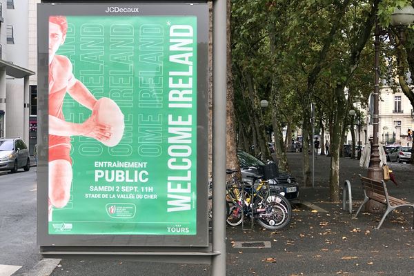 Affiche de l'entrainement public de l'équipe d'Irlande de rugby à Tours