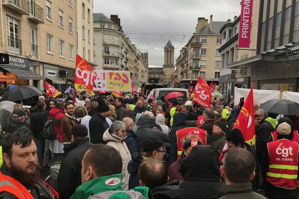 Manifestation du 9 janvier 2020 : le cortège s'élance dans les rues de Caen