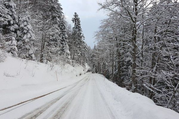 Tombe la neige....