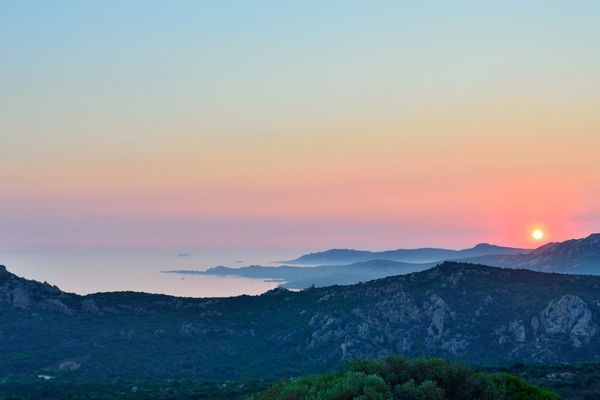 Coucher de soleil à Rocapina (Corse du Sud)