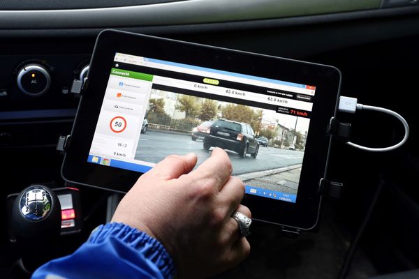 18 voitures radar banalisée sillonnent les routes de Bretagne