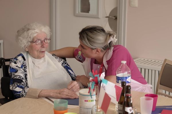 Dans le Valenciennois, les EHPAD sont plébiscités par les résidents et leurs familles pour le bien-être et la bienveillance qui y règnent.