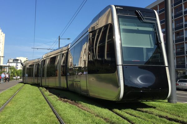 Le tramway de Tours a déraillé à proximité de la station Liberté.