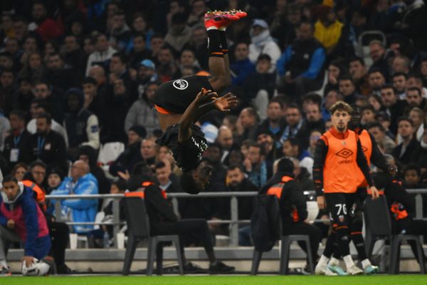 Le  Nigerian Terem Moffi célèbre son  but, face à Marseille au Stade Vélodrome