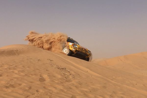 Une "205 Turbo 16" dans le sable" Africain, les passionnés de Rallye-raid attendaient ça depuis trente ans.