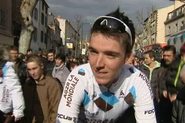 Romain Bardet en mars dernier, avant le départ de la quatrième étape du Paris-Nice dans sa ville natale, Brioude en Haute-Loire.