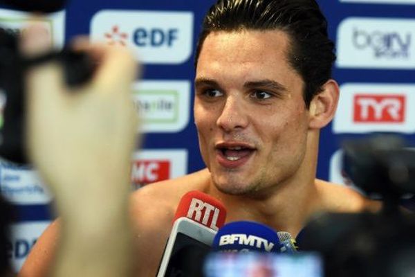 Florent Manaudou champion de France du 50 m nage libre, interrogé après sa victoire et sa qualification pour les JO. - 3/04/2016