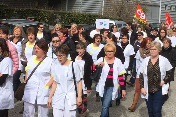 Manifestation des salariés du Centre Hospitalier de Rives en Isère