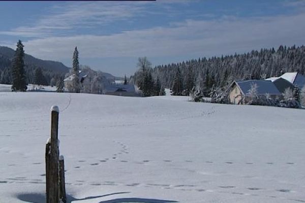 Chapelle-des-Bois, ses pistes, ses combes, ses sapins... un paysage de carte postale chaque hiver