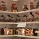 La période de Noël est particulièrement faste pour la vente de chocolat. Certaines boutiques font jusqu'à 50% de leur chiffre d'affaires pendant les fêtes de fin d'année.