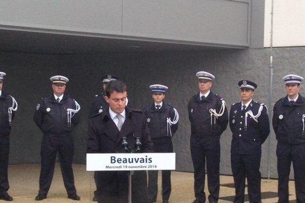 Le Premier ministre, Manuel Valls inaugure le nouvel Hôtel de police de Beauvais