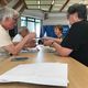 Dépuillement dans un bureau de vote aux Herbiers en Vendée, le dimanche 30 juin 2024