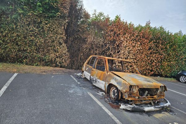 Une dizaine de véhicules ont été incendiés ces derniers mois dans le quartier de Venoix, à Caen.