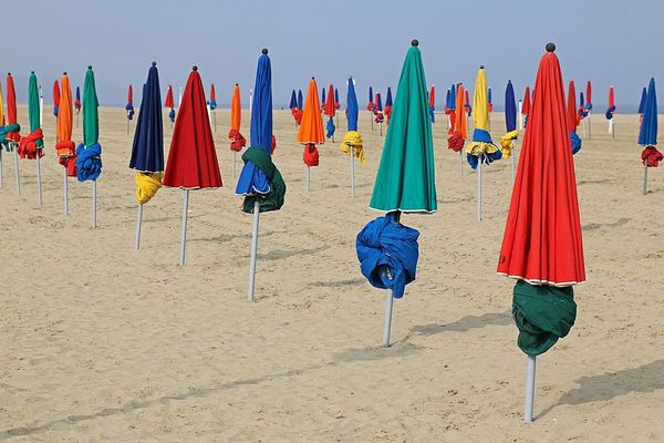 Un soleil de plus en plus généreux au fil des heures de ce DIMANCHE à Deauville, où le Festival du Cinéma Américain bat son plein.