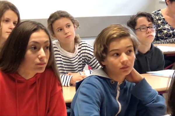 Les élèves du Collège Cassignol de Bordeaux attentifs à l'éducation aux médias