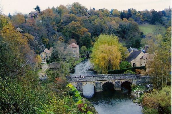 Dans l'Orne, St Ceneri le Gérei est labellisé parmi les "Plus beaux Villages de France".