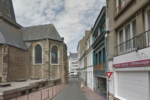 Le drame s'est produit dans une maison de cette rue du centre de Boulogne-sur-Mer