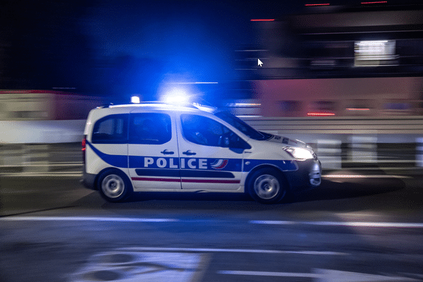 Un jeune homme qui souhaitait mettre fin à ses jours a été sauvé sur le viaduc de Calix, à Caen, dans la nuit du 2 décembre 2024.