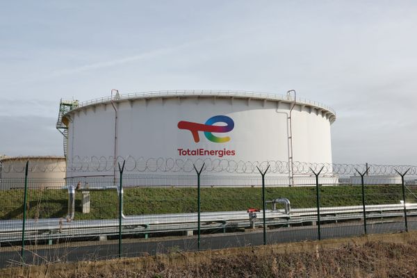 La plus grande raffinerie TotalEnergies de France située à Gonfreville-L'Orcher en Normandie.