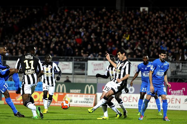 La rencontre entre Niort et Caen en championnat de France de Ligue 2