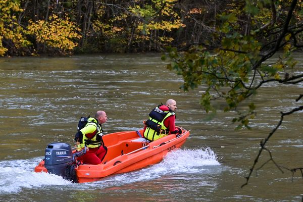 L'homme a malheureusement été déclaré mort par les pompiers qui l'ont repêché. (image d'illustration)