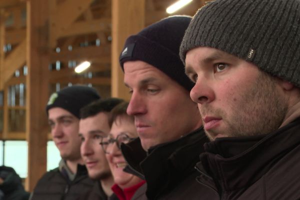 Après les manifestations et les blocages, le préfet Joël Mathurin a échangé avec les exploitants syndiqués chez les Jeunes agriculteurs du Puy-de-Dôme à propose des annonces du gouvernement ce samedi 10 février 2024.