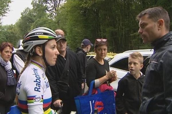 Pauline Ferrand-Prévot la vedette du jour à Marchaux.