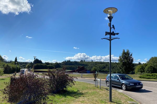 Les images enregistrées par cette caméra proche du centre de la mémoire d'Oradour-sur-Glane permettra-t-elle de faire avancer l'enquête ?