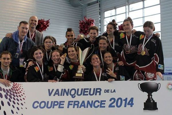 L'équipe Féminine de la section Roller Hockey du Stade Bordelais-ASPTT