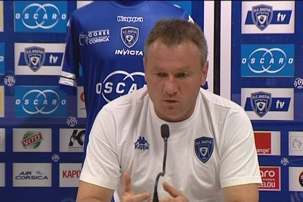 L’entraîneur du SC Bastia, Frédéric Hantz