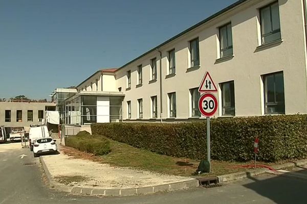 Dans un premier temps, l'Ecole de la Deuxième Chance d'Angoulême sera installée dans ces locaux à Girac.