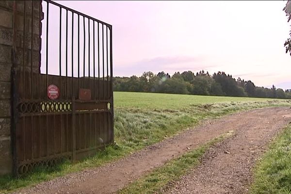 Le corps de l'homme avait été découvert dans le bois d'une propriété privée de La Clayette.