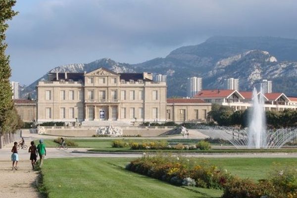 Le Château Borely est situé dans le 8e arrondissement de Marseille