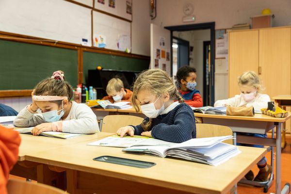 Dans l'académie d'Aix-Marseille, 227 classes sont fermées, selon un dernier bilan du rectorat. 