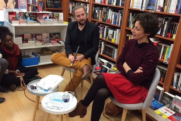 Alice Zeniter, Prix Goncourt des lycéens 2017, a rencontré ce samedi ses lecteurs à Alençon, la ville de son enfance