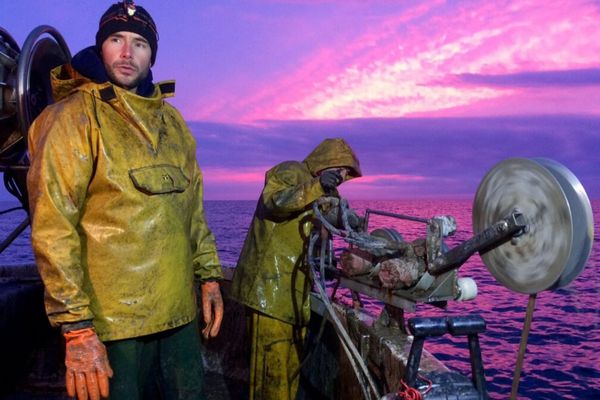 Erwan Berton à bord de son bateau de pêche - Leucate (Occitanie)