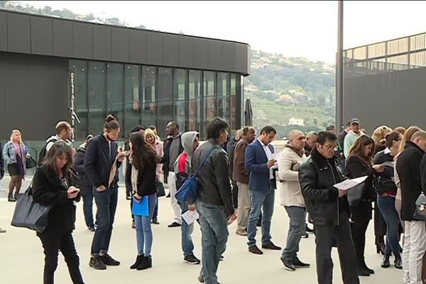 Plus d'un millier de personnes se sont présentées ce matin au 4ème Forum de l'Emploi organisé à l'Allianz Riviera