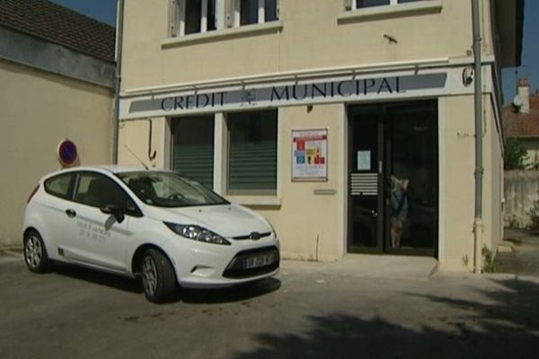 L'agence du crédit municipal de Poitiers.