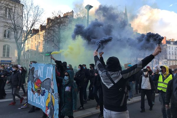 Défiler sur le Cours des 50 otages sera interdit ce samedi contrairement au 5 décembre