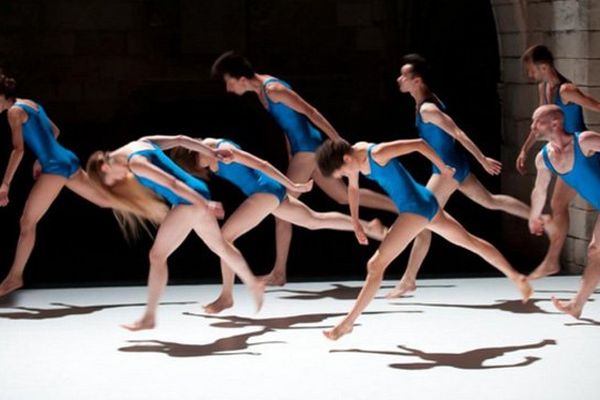 "Lied Ballet" un spectacle de Thomas Lebrun  au cloître des Carmes à Avignon en 2014