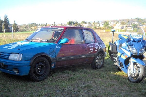 Samedi 23 janvier ce véhicule a tenté de s'insérer dans la course du Rallye de Monte-Carlo.