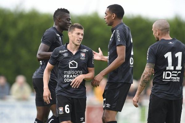 Le Stade Malherbe s'est imposé samedi soir face à la sélection du syndicat des joueurs professionnels.