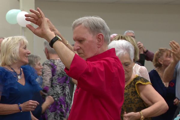 A Gironde-sur-Dropt, près de La Réole, on maintient la tradition des après-midis dansants depuis 50 ans.