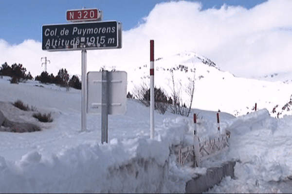 Col de Puymorens sous la neige dans les Pyrénées-Orientales (66)