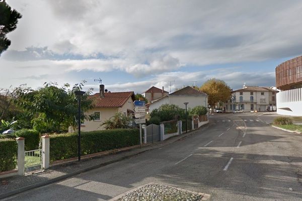 Un homme a été retrouvé mort dans un appartement de Valence d'Agen (82), dans la nuit du mercredi 18 au jeudi 19 décembre 2019.